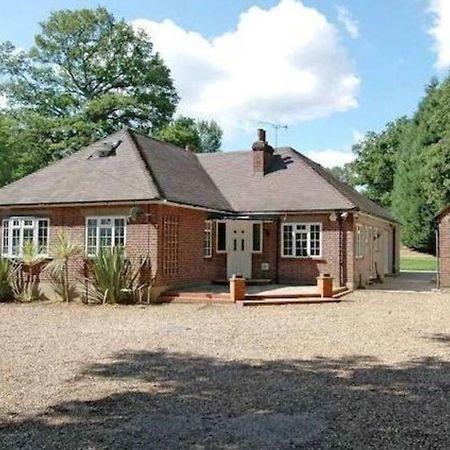 The Caduceus- Residence Chertsey Exterior foto